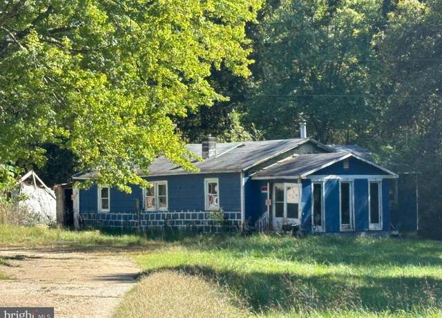 Property at 7241 Macedonia Rd, Woodford, VA 22580, 4 beds, 1 bath