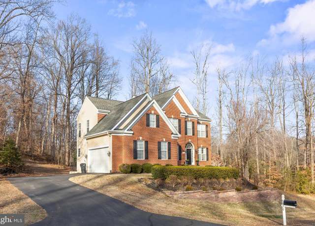 Property at 6830 Ginseng Ln, King George, VA 22485, 4 beds, 3.5 baths