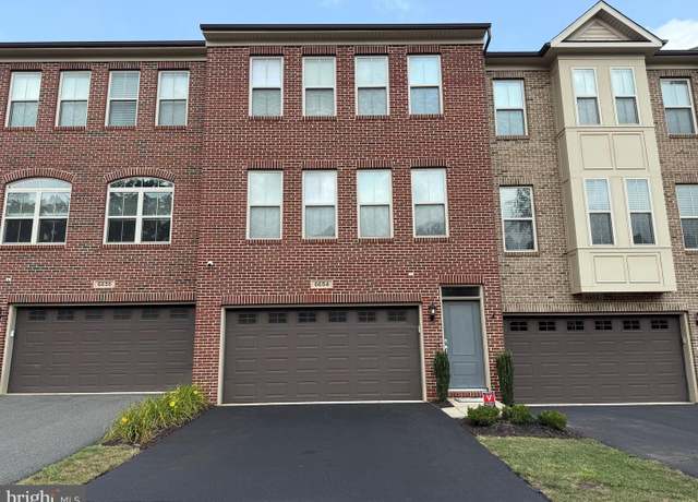 Property at 6654 Bartrams Forest Ln, Haymarket, VA 20169, 3 beds, 3 baths