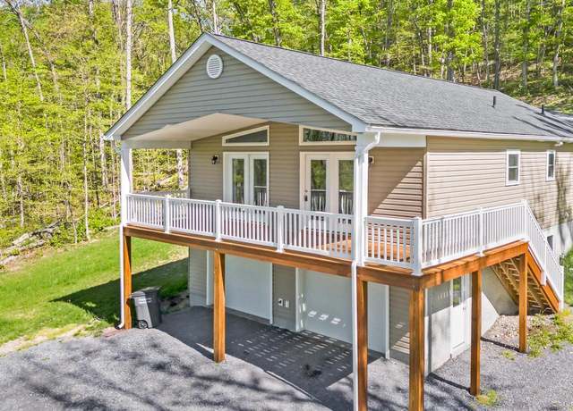 Property at 325 Walker Farm Dr, Front Royal, VA 22630, 3 beds, 2 baths