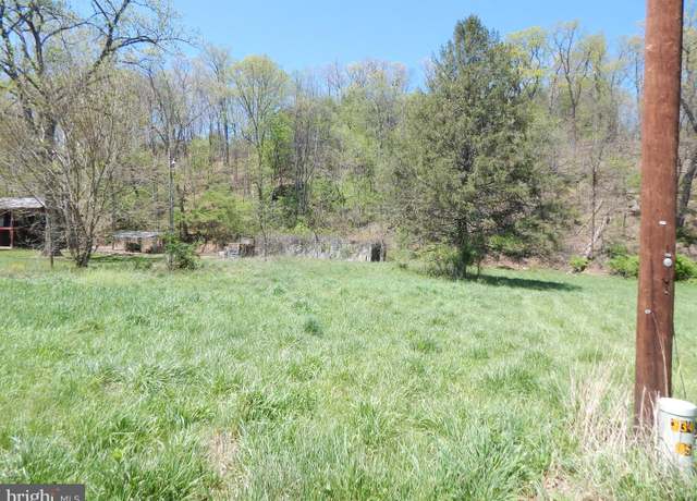 Property at 746 Puffenburger Ln, Hedgesville, WV 25427