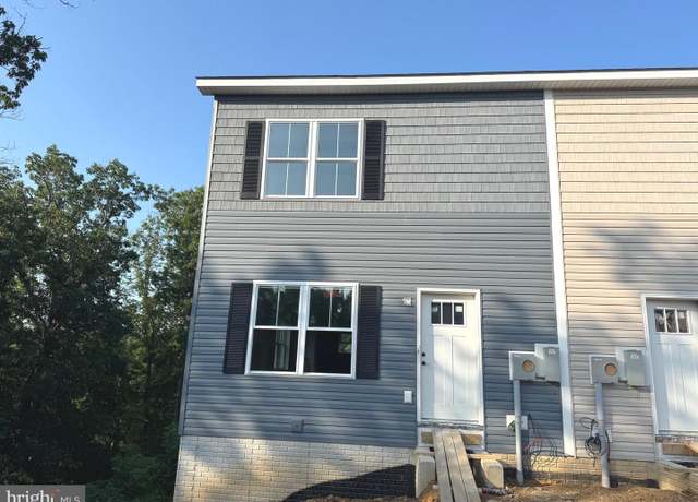 Property at 126 Marineris Cir, Martinsburg, WV 25405, 3 beds, 2.5 baths