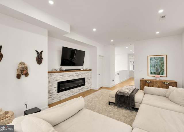 Property at 5401 8th St NW Unit B, Washington, DC 20011, 3 beds, 2.5 baths
