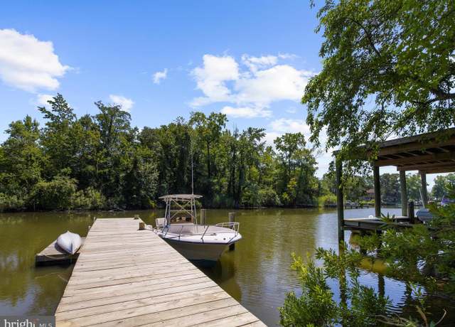 Property at 527 Lee Cir, Annapolis, MD 21403, 4 beds, 3 baths