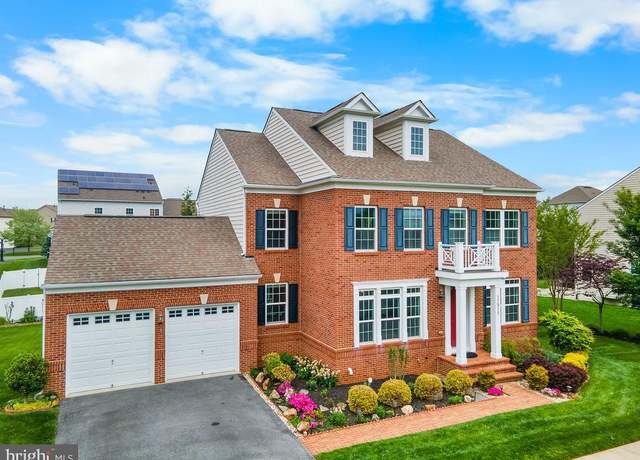 Property at 17511 Toboggan Ln, Rockville, MD 20855, 4 beds, 3.5 baths