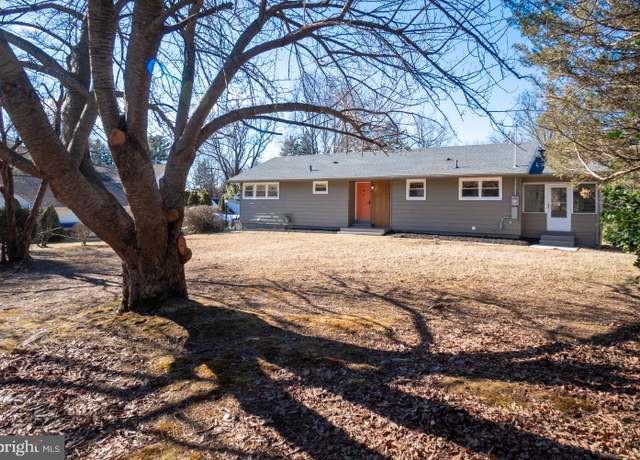 Property at 5 Edwards Pl, Ewing, NJ 08628, 3 beds, 2 baths