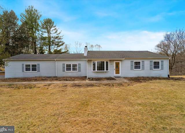 Property at 108 Grandview Rd, Downingtown, PA 19335, 3 beds, 2 baths