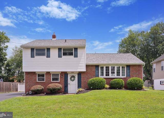 Property at 3385 Bancroft Dr, Aston, PA 19014, 3 beds, 1.5 baths