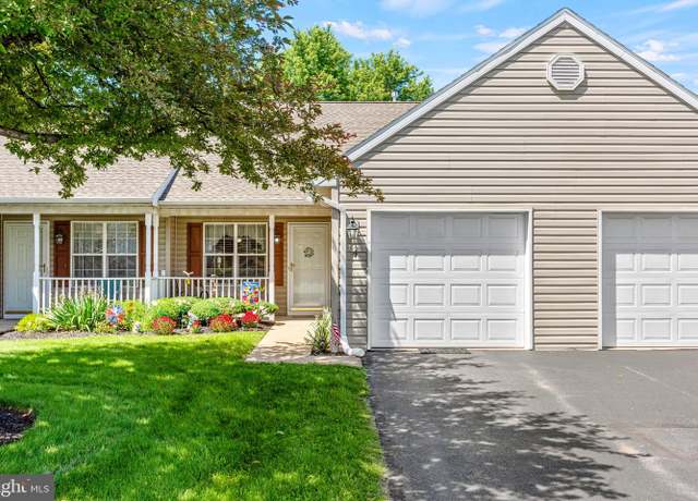 Property at 4 Hagarman Dr #4, York, PA 17408, 2 beds, 2 baths