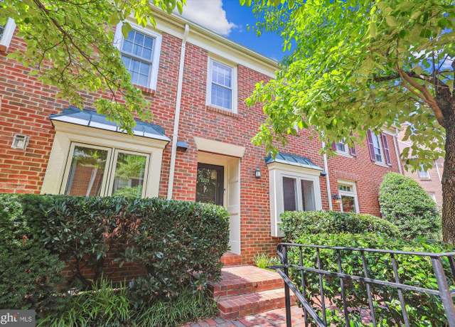 Property at 1229 Portner Rd, Alexandria, VA 22314, 2 beds, 1.5 baths
