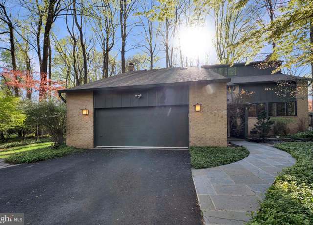 Property at 3214 Foxvale Dr, Oakton, VA 22124, 4 beds, 2.5 baths