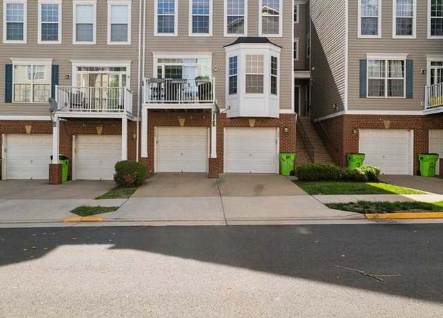 Property at 2529 Pascal Pl, Herndon, VA 20171, 3 beds, 2.5 baths