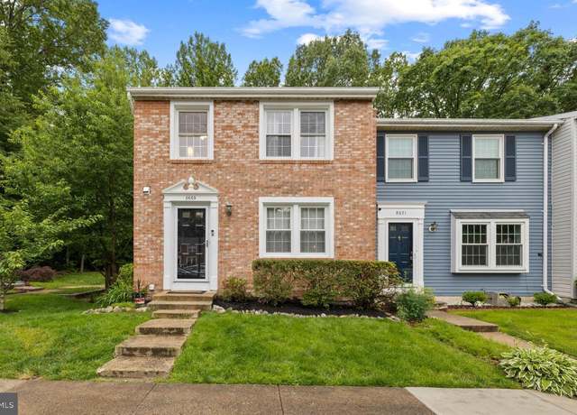 Property at 8669 Bent Arrow Ct, Springfield, VA 22153, 3 beds, 2.5 baths