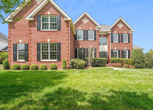 Property at 42536 Flemming Dr, Chantilly, VA 20152, 4 beds, 3.5 baths