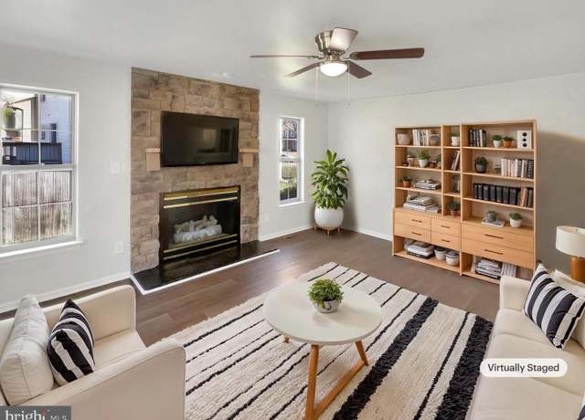 Property at 3510 Powells Crossing Ct, Woodbridge, VA 22193, 6 beds, 3.5 baths