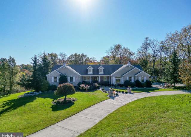 Property at 272 Skyview Ln, Rockingham, VA 22802, 5 beds, 3.5 baths