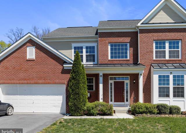 Property at 374 Avalon Trl, Hedgesville, WV 25427, 4 beds, 2.5 baths