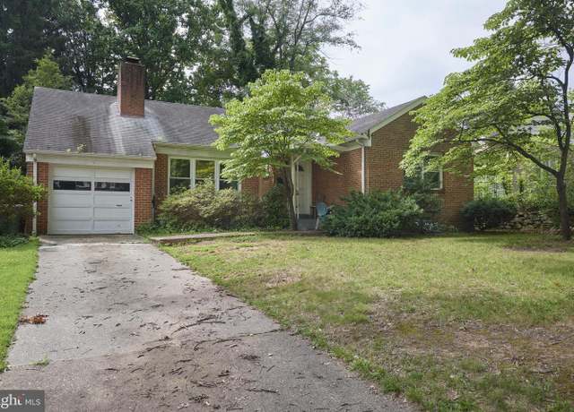 Property at 7015 Western Ave NW, Washington, DC 20015, 3 beds, 2.5 baths