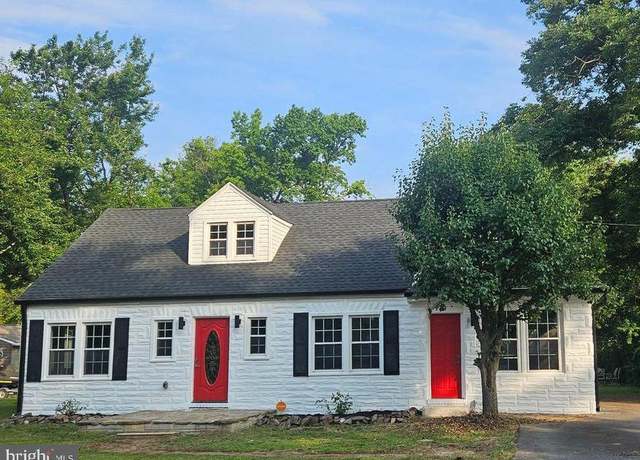 Property at 7618 Paradise Beach Rd, Pasadena, MD 21122, 4 beds, 2.5 baths
