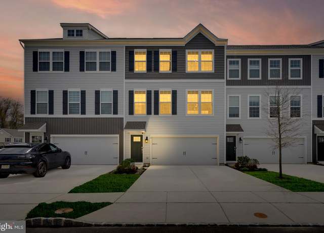 Property at 16 Foundry Blvd, Mount Holly, NJ 08060, 3 beds, 2.5 baths