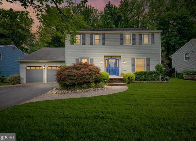Property at 8 Brookville Dr, Cherry Hill, NJ 08003, 4 beds, 2.5 baths