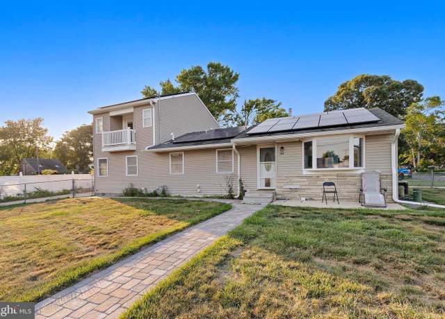 Property at 302 Kadlubeck Way, Tuckerton, NJ 08087, 3 beds, 3 baths