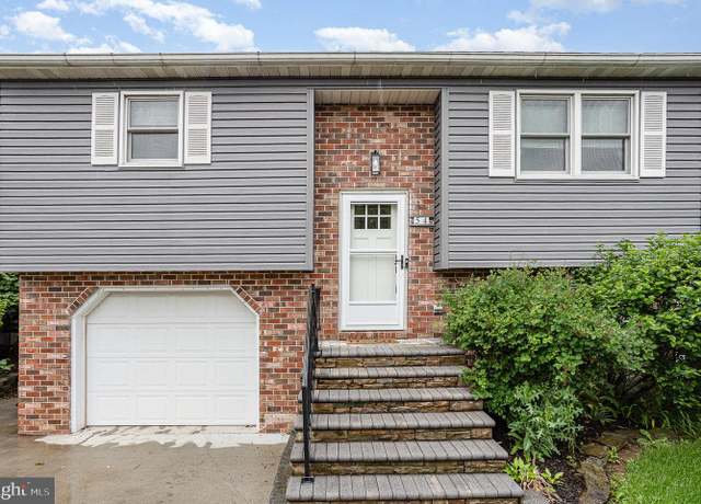 Property at 54 Fawn Ave, New Oxford, PA 17350, 3 beds, 2 baths