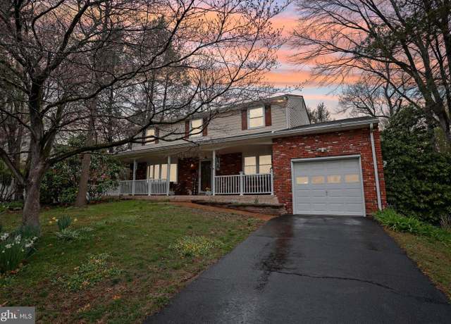 Property at 850 N Pennsylvania Ave, Morrisville, PA 19067, 4 beds, 2.5 baths