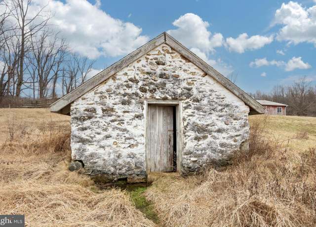 Property at 380 Glen Roy Rd, Nottingham, PA 19362, 4 beds, 2 baths