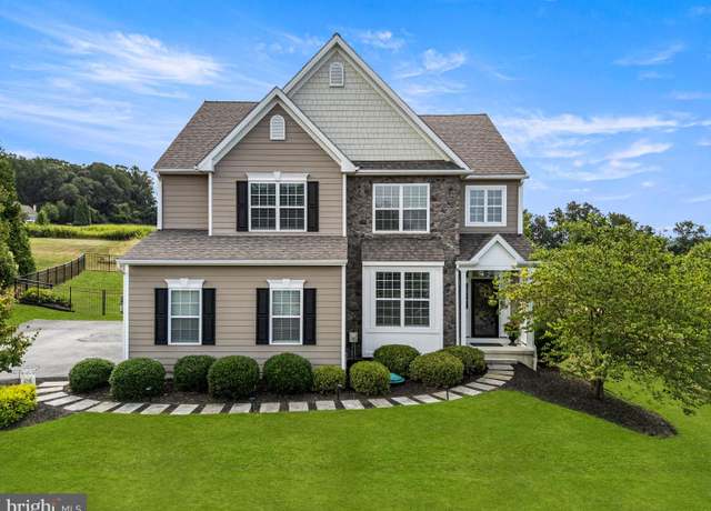 Property at 225 Ironstone Ln, Elverson, PA 19520, 4 beds, 2.5 baths