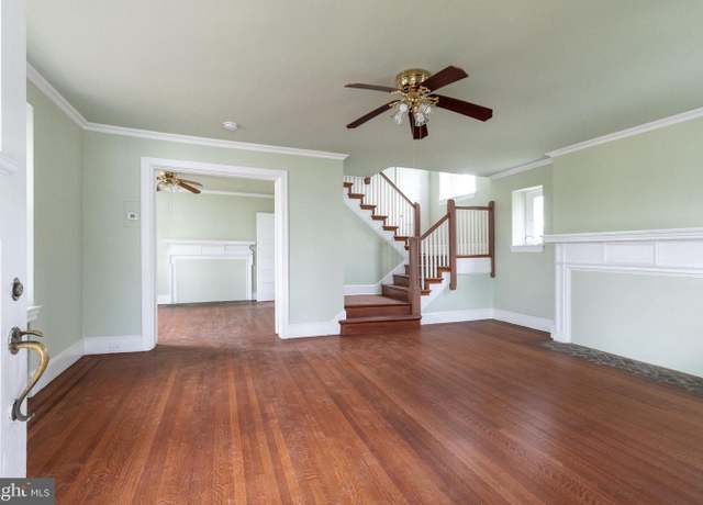 Property at 112 E Township Line Rd, Havertown, PA 19083, 5 beds, 1.5 baths