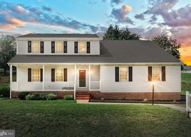 Property at 2793 Heather Dr, York, PA 17402, 4 beds, 2.5 baths