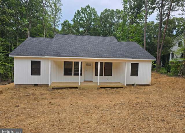 Property at 728 Meadow Dr, Tappahannock, VA 22560, 3 beds, 2 baths
