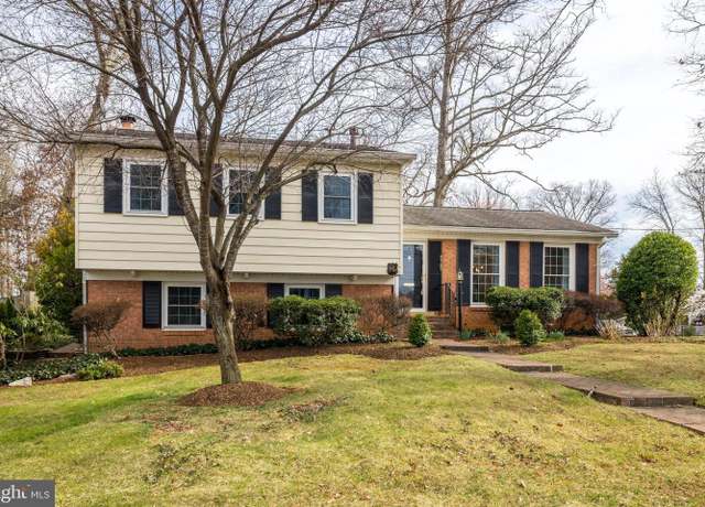 Property at 9905 Colony Rd, Fairfax, VA 22030, 5 beds, 3 baths