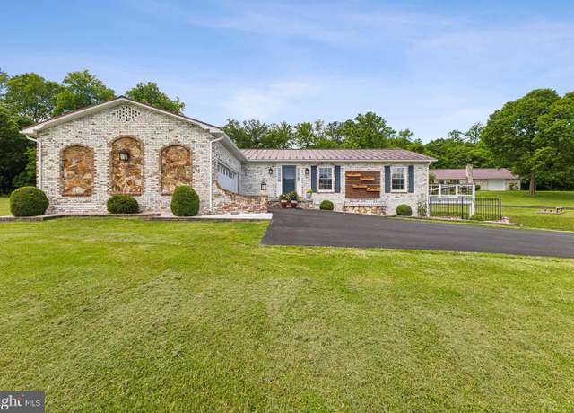 Property at 373 Greenfield Dr, Winchester, VA 22603, 4 beds, 4 baths