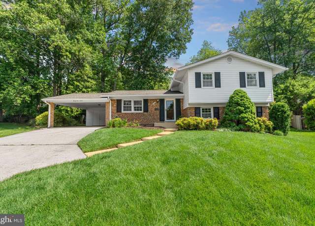 Property at 2407 Garnett Ct, Vienna, VA 22180, 5 beds, 2.5 baths