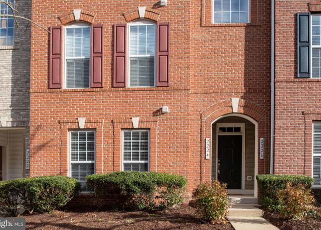 Property at 2224 Margraf Cir, Woodbridge, VA 22191, 2 beds, 2.5 baths