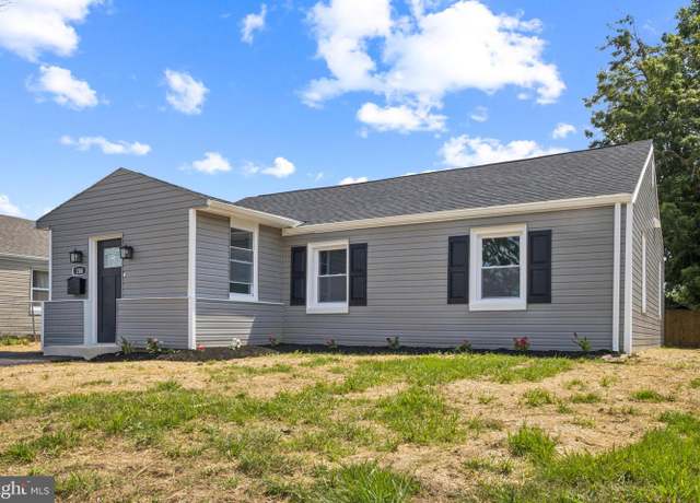 Property at 208 Keiser Pl, New Castle, DE 19720, 3 beds, 1.5 baths