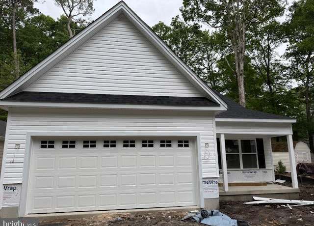 Property at 24 Admiral Ave, Ocean Pines, MD 21811, 3 beds, 2 baths