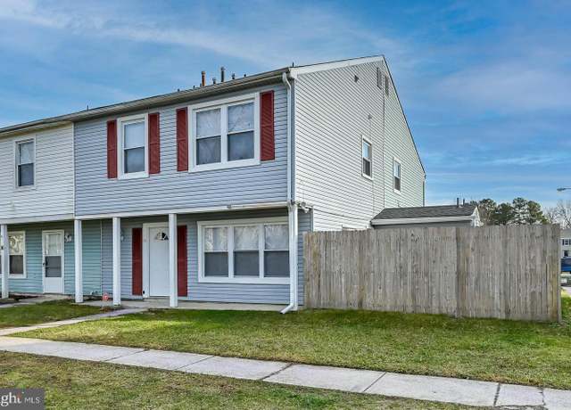 Property at 14 Lamont Ct, Sicklerville, NJ 08081, 3 beds, 1.5 baths