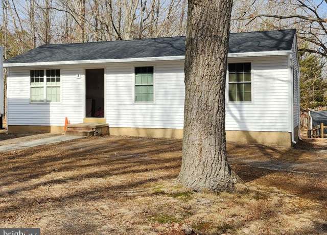Property at 124 Stevens Ave, Atco, NJ 08004, 3 beds, 1 bath