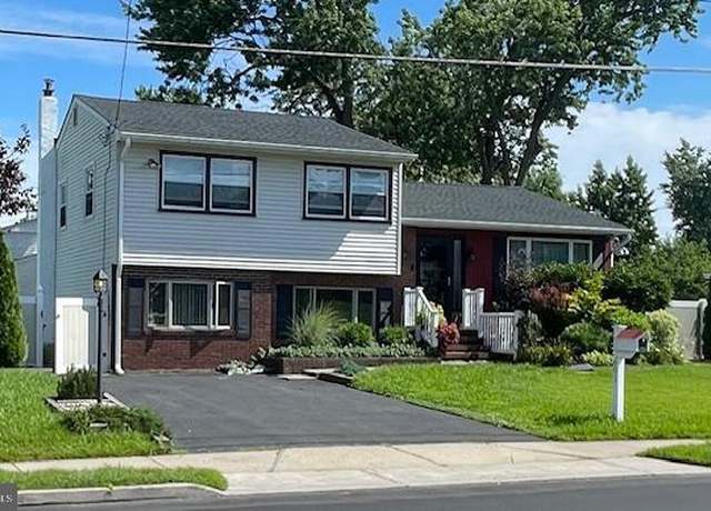 Property at 601 W Palmer St, Morrisville, PA 19067, 3 beds, 2 baths