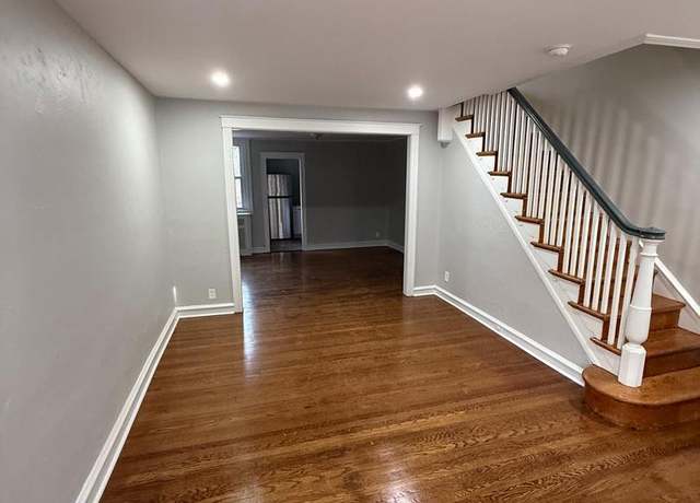 Property at 529 Timberlake Rd, Upper Darby, PA 19082, 2 beds, 1 bath