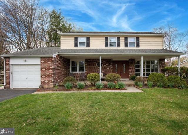 Property at 1230 Glenburnie Ln, Dresher, PA 19025, 4 beds, 2.5 baths
