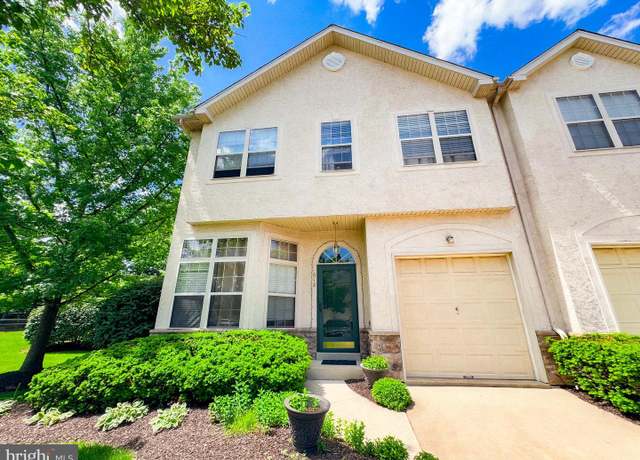 Property at 618 Manor Dr, Horsham, PA 19044, 3 beds, 2.5 baths