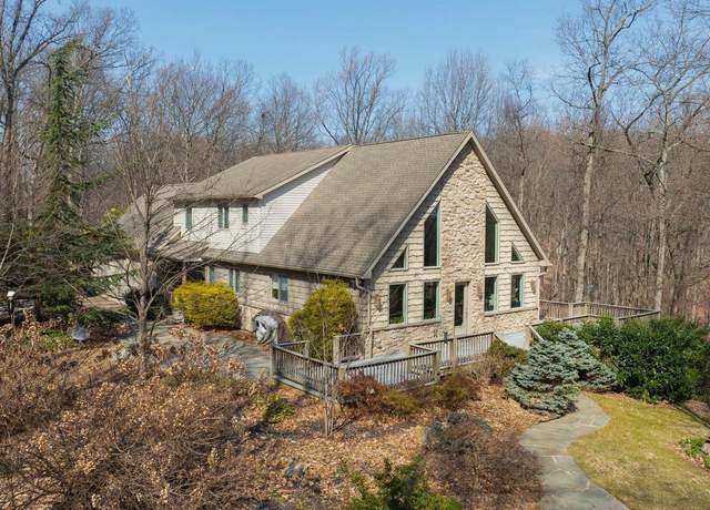 Property at 4495 Beards School Rd, Spring Grove, PA 17362, 3 beds, 3.5 baths