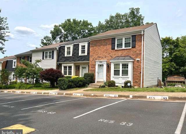 Property at 5044 Head Ct, Fairfax, VA 22032, 3 beds, 3.5 baths