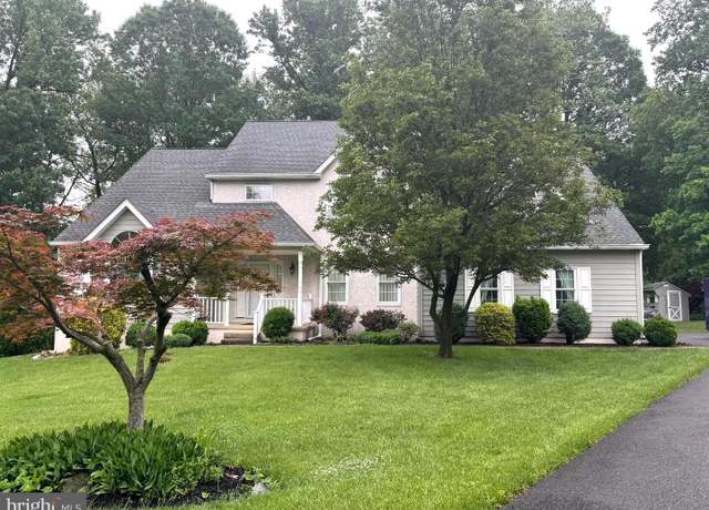 Property at 39 Villanova Ct, Newark, DE 19713, 4 beds, 2.5 baths