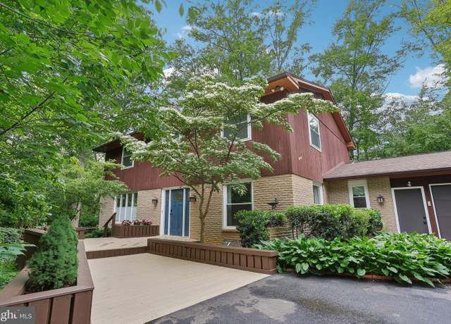 Property at 3 Sorrel Dr, Wilmington, DE 19803, 4 beds, 2.5 baths