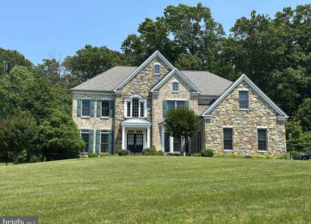 Property at 8614 Augusta Farm Ln, Laytonsville, MD 20882, 4 beds, 4.5 baths